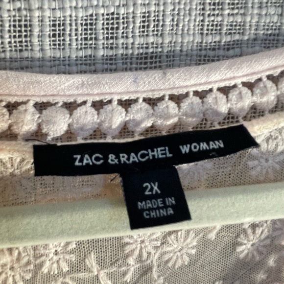 Plus sized flowy top, bohemian styled top - Picture 4 of 5